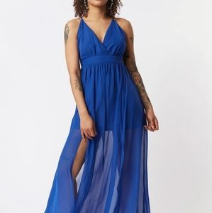 Charlotte Russe V-Neck Halter Chiffon Maxi Dress